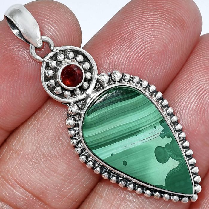 Malachite Eye and Garnet Pendant SDP152847 P-1500, 15x25 mm