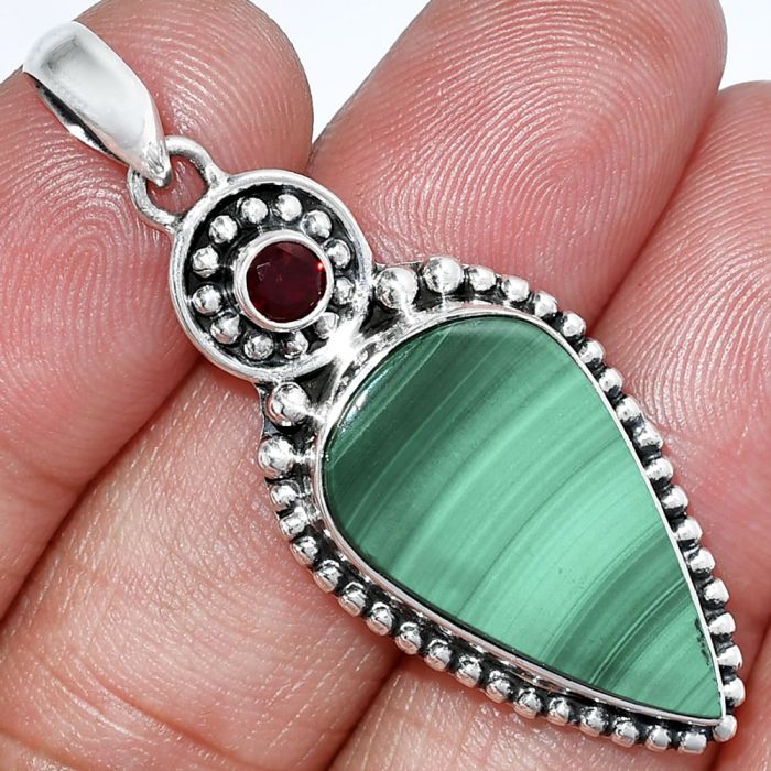 Malachite Eye and Garnet Pendant SDP152850 P-1500, 14x24 mm