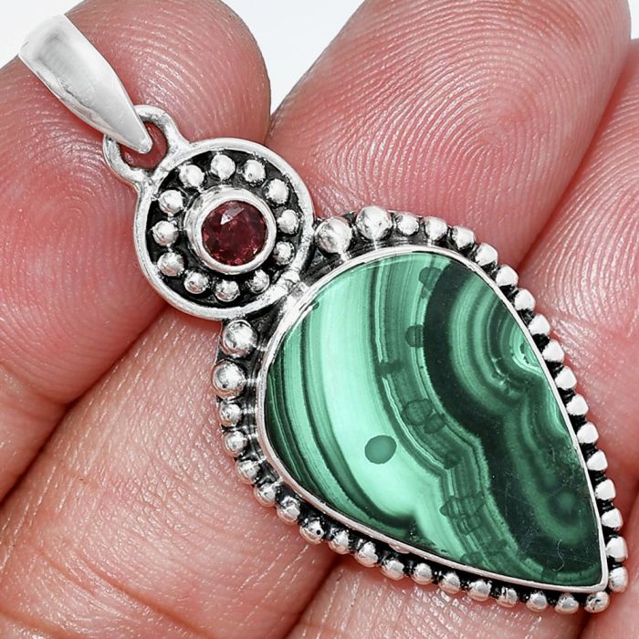 Malachite Eye and Garnet Pendant SDP152862 P-1500, 15x23 mm