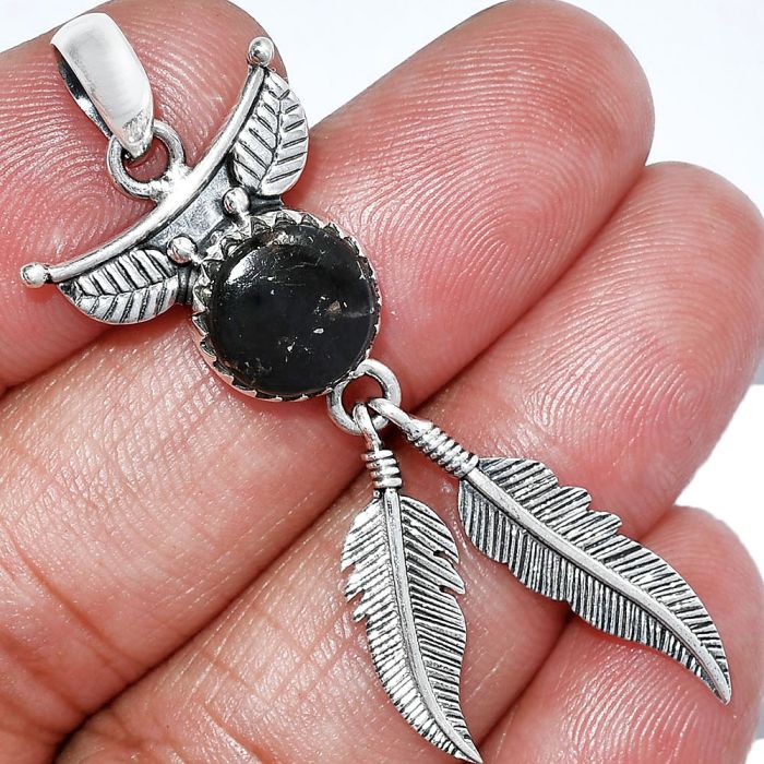 Feather - Nuummite Pendant SDP152963 P-1284, 10x10 mm