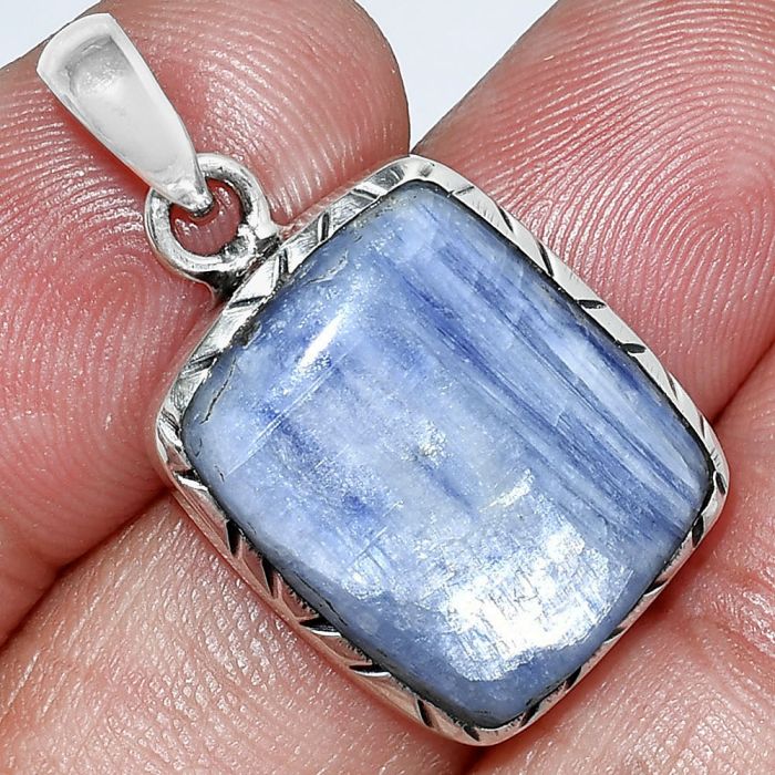 Blue Kyanite Pendant SDP153048 P-1079, 15x19 mm