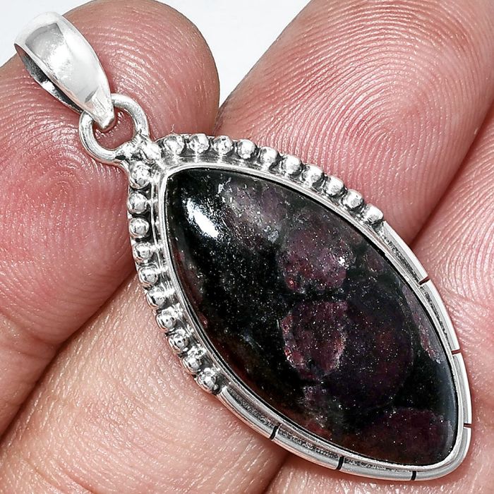 Russian Eudialyte Pendant SDP153860 P-1058, 14x28 mm