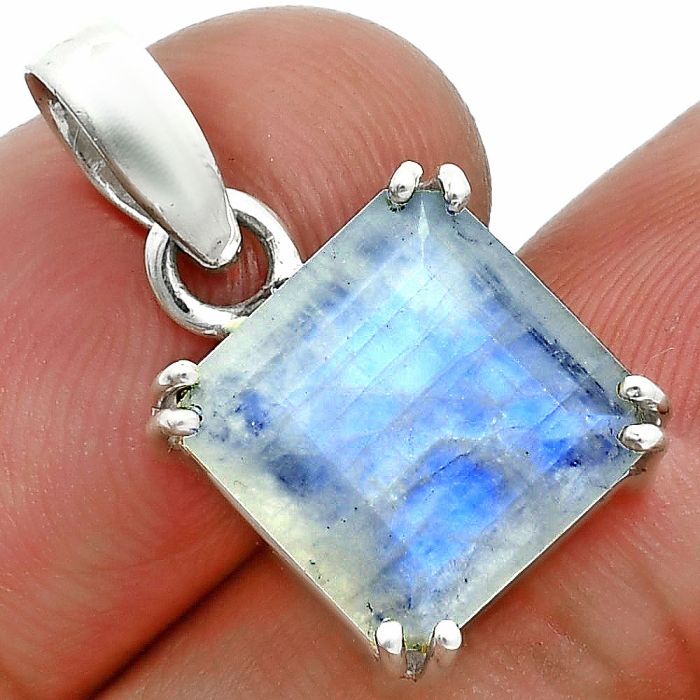 Faceted Rainbow Moonstone Pendant SDP157078 P-1013, 12x12 mm