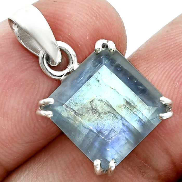 Faceted Rainbow Moonstone Pendant SDP157092 P-1013, 12x12 mm