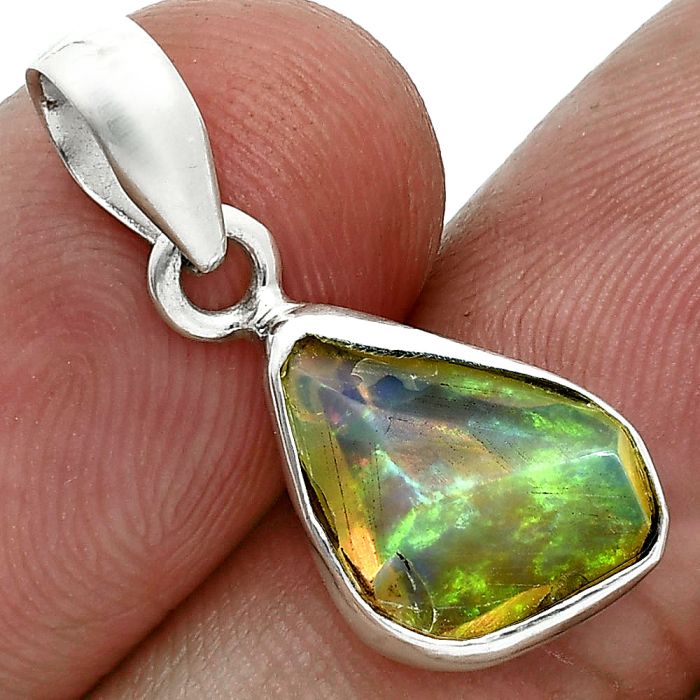 Ethiopian Opal Rough Pendant SDP157100 P-1001, 9x14 mm