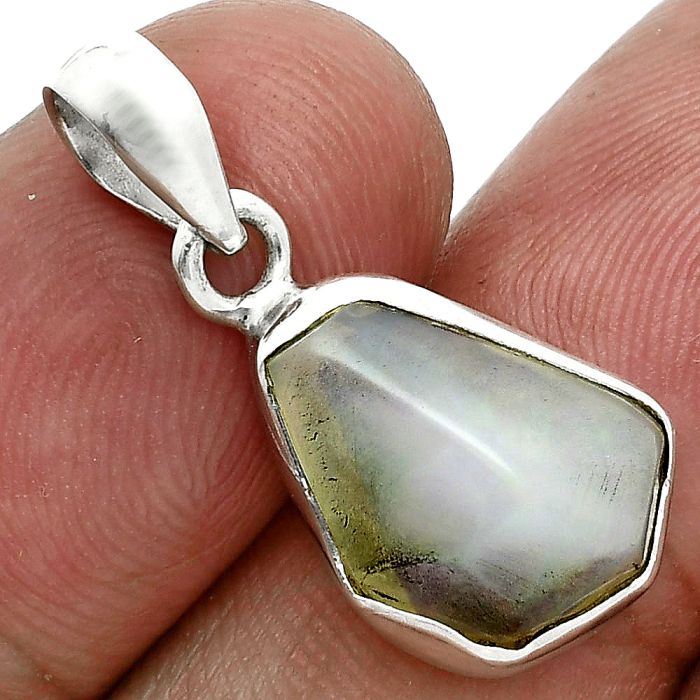 Ethiopian Opal Rough Pendant SDP157105 P-1001, 10x15 mm