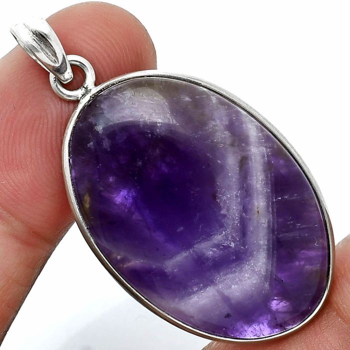 Chevron Amethyst Pendant SDP157297 P-1001, 21x31 mm