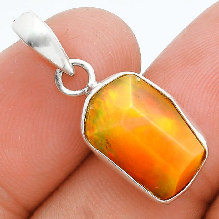 Ethiopian Opal Rough Pendant SDP157371 P-1001, 10x15 mm