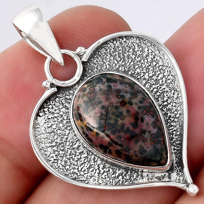 Natural Blood Stone - India Pendant SDP84196 P-1503, 10x16 mm