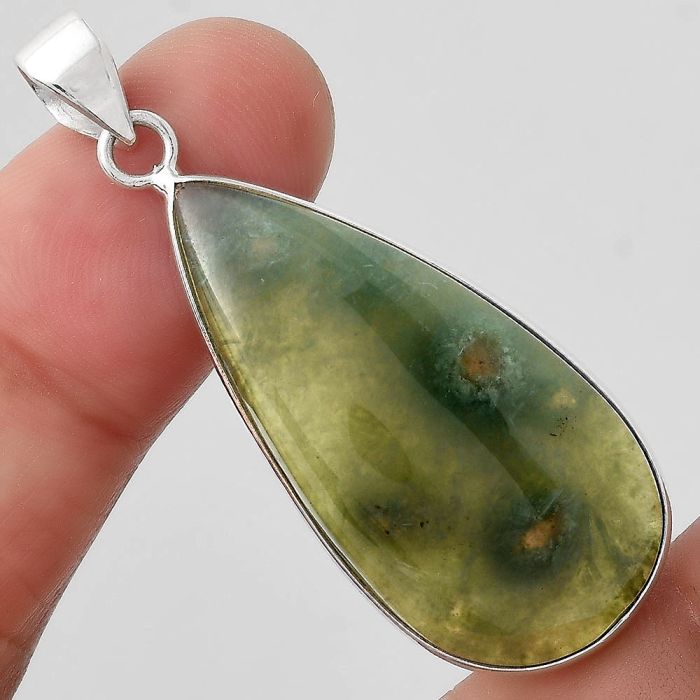 Natural Serpentine Pendant SDP89513 P-1001, 18x36 mm