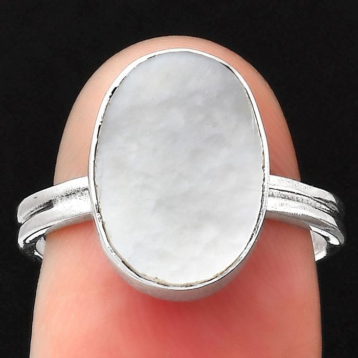 Natural Mother Of Pearl Ring size-7 SDR121675 R-1056, 10x14 mm