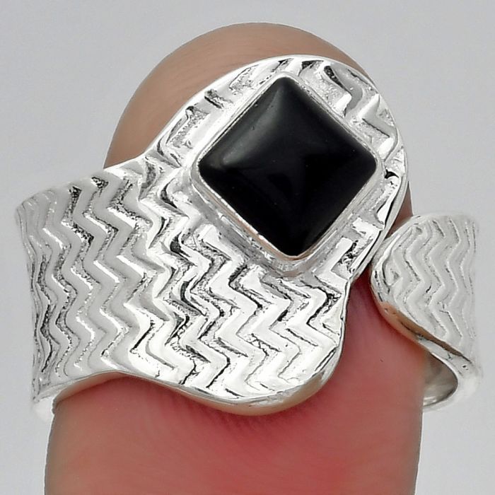 Adjustable - Black Onyx - Brazil Ring size-8.5 SDR152520 R-1381, 6x6 mm