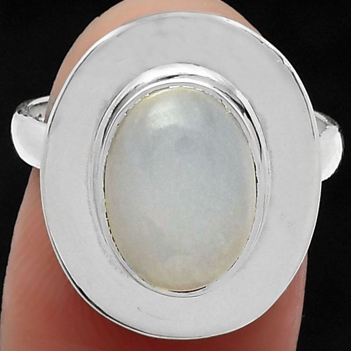 Natural Srilankan Moonstone Ring size-7 SDR159221 R-1082, 9x12 mm