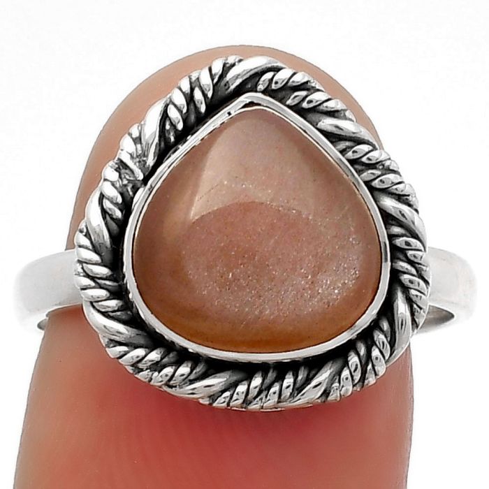 Natural Peach Moonstone Ring size-8.5 SDR160555 R-1013, 11x11 mm