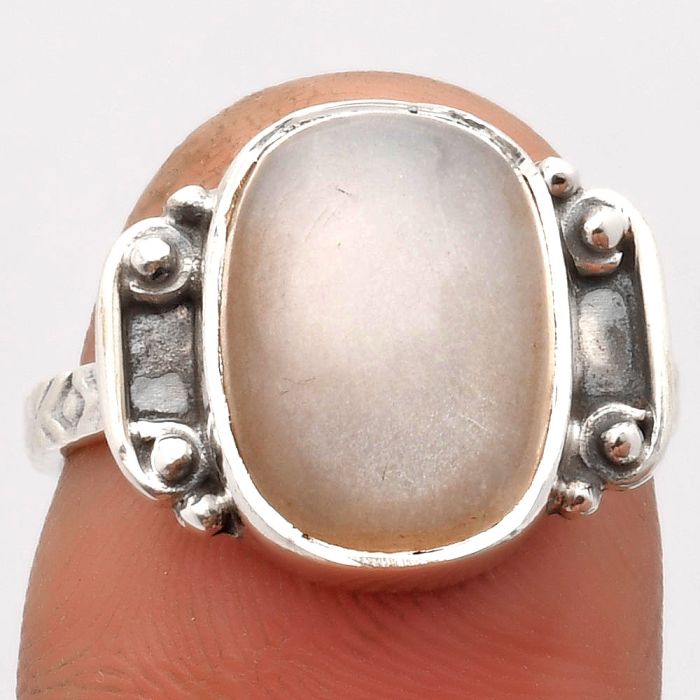 Natural Srilankan Moonstone Ring size-7 SDR162836 R-1121, 10x13 mm