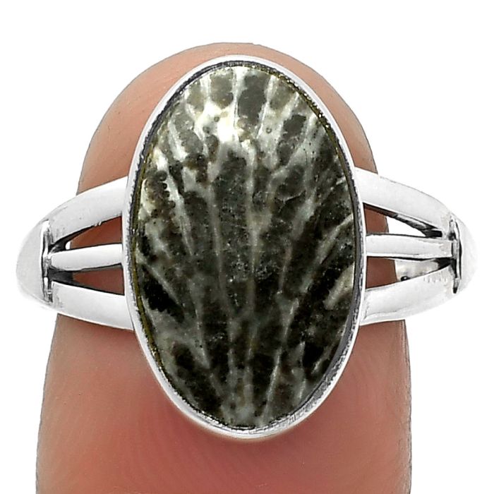 Natural Stingray Coral Ring size-9 SDR163273 R-1535, 10x17 mm