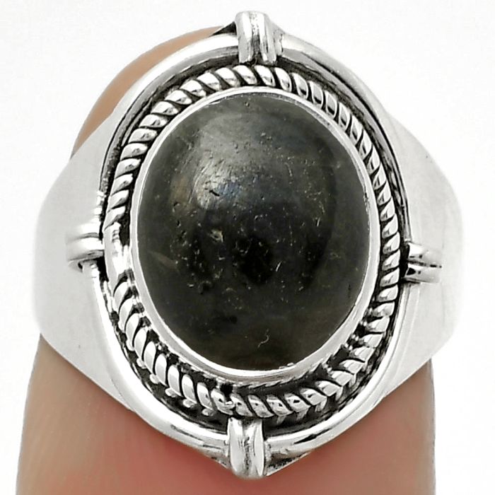 Natural Nuummite Ring size-6.5 SDR170416 R-1539, 9x11 mm