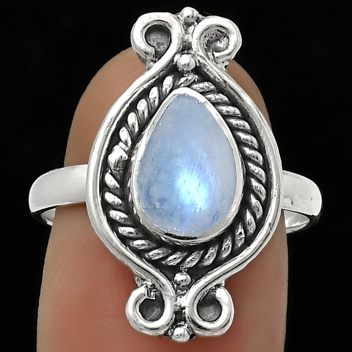 Natural Rainbow Moonstone - India Ring size-8.5 SDR170776 R-1108, 7x10 mm