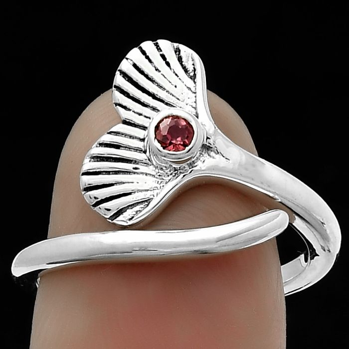 Mermaid Tail Charm - Hessonite Garnet Ring size-8 SDR174490 R-1070, 3x3 mm