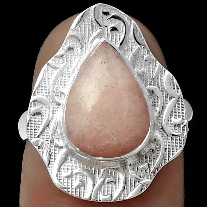 Natural Pink Scolecite Ring size-6.5 SDR179713 R-1090, 9x12 mm