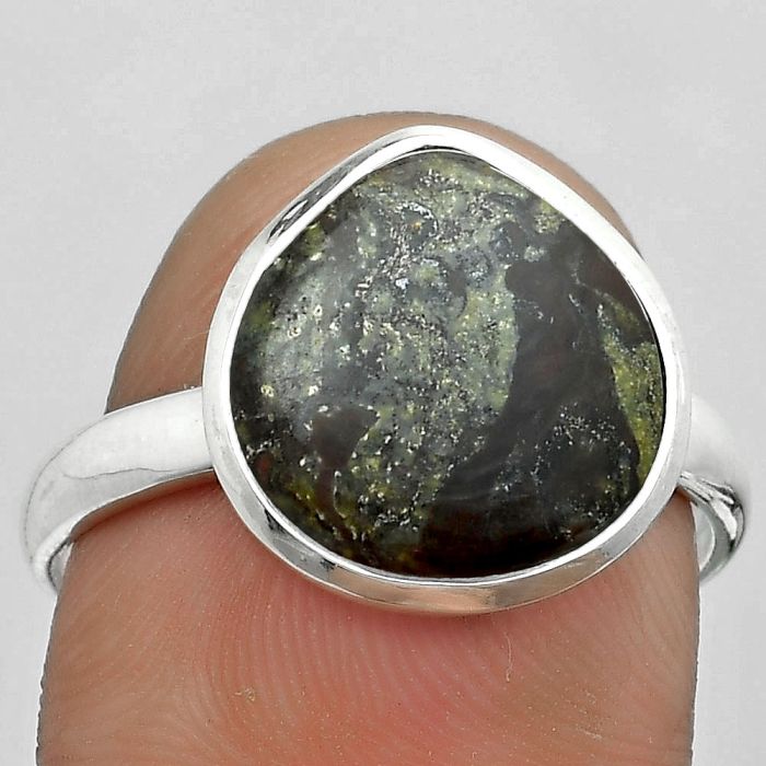 Dragon Blood Stone - South Africa Ring size-8.5 SDR180197 R-1007, 12x12 mm