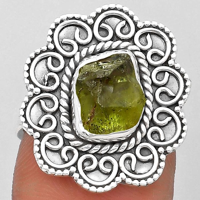 Filigree - Natural Peridot Rough Ring size-7 SDR194396 R-1337, 7x9 mm