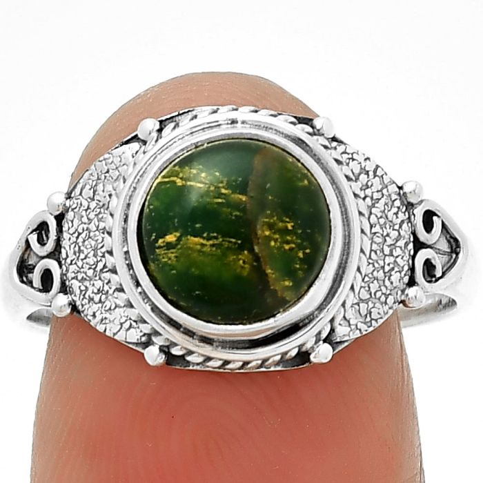 Natural Green Fuchsite Ring size-8.5 SDR196809 R-1419, 8x8 mm