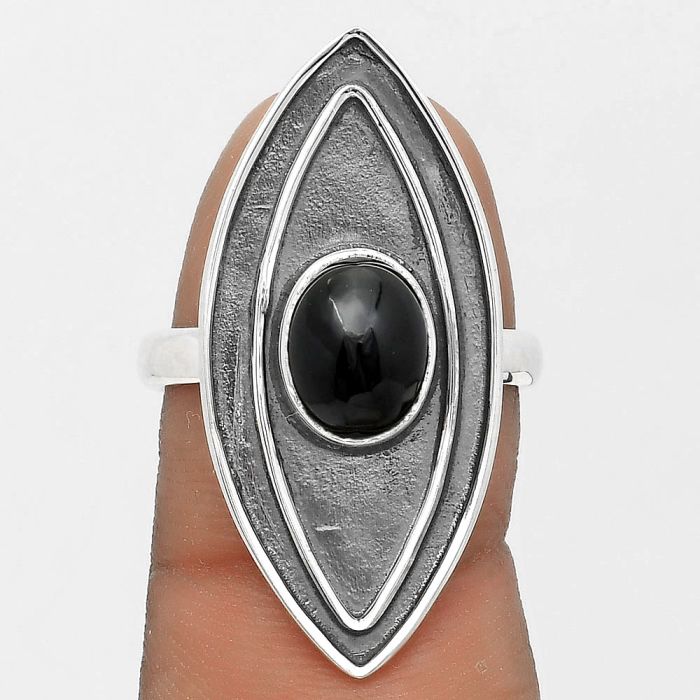 Natural Black Onyx - Brazil Ring size-8.5 SDR201746 R-1391, 7x9 mm