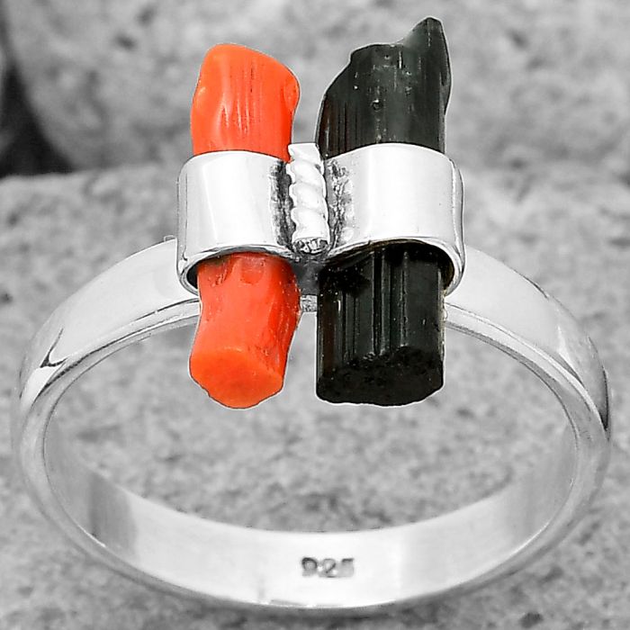 Green Tourmaline Stick & Coral Stick Ring size-7.5 SDR204195 R-1611, 4x15 mm