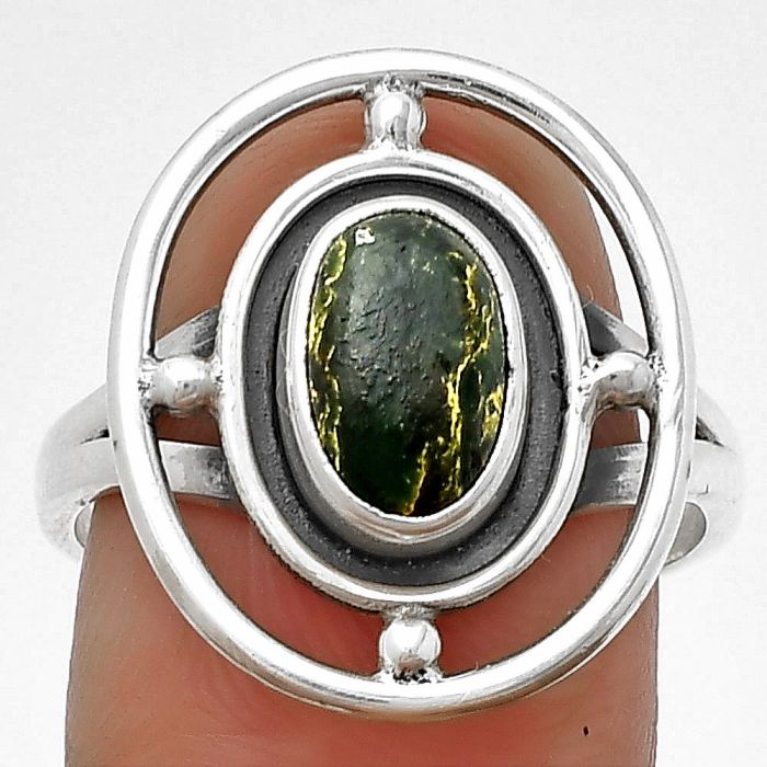 Natural Green Fuchsite Ring size-8.5 SDR204933 R-1446, 6x9 mm