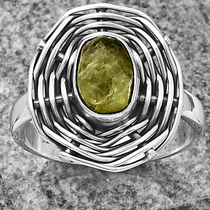 Natural Peridot Rough Ring size-8 SDR205003 R-1445, 6x9 mm