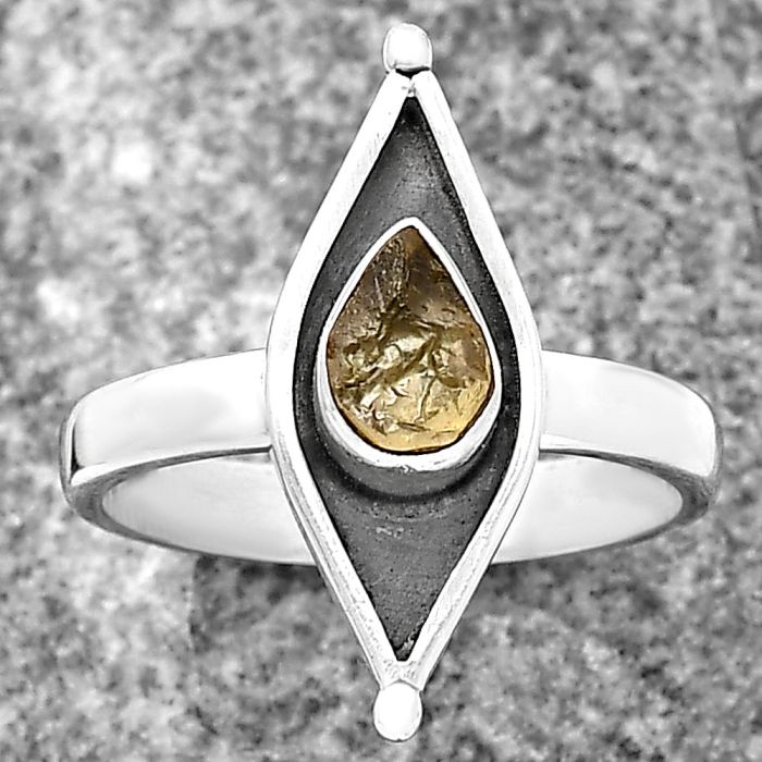 Evil Eye - Yellow Scapolite Rough Ring Size-8.5 SDR214208 R-1628, 7x5 mm