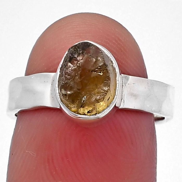 Yellow Scapolite Rough Ring size-7 SDR217040 R-1001, 6x8 mm