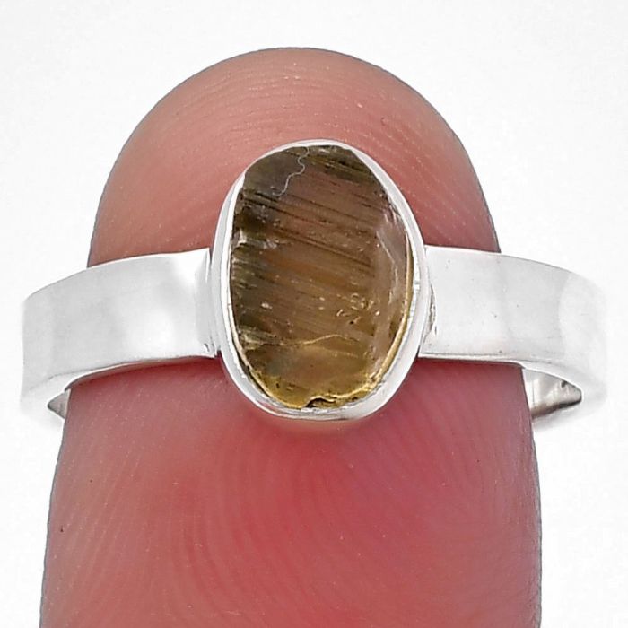 Yellow Scapolite Rough Ring size-8.5 SDR217055 R-1001, 6x9 mm