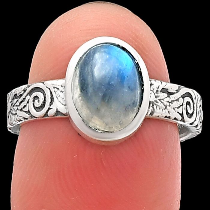 Rainbow Moonstone Ring size-7.5 SDR217794 R-1061, 7x9 mm