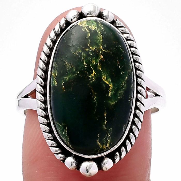 Green Fuchsite Ring size-8.5 SDR224252 R-1253, 11x18 mm