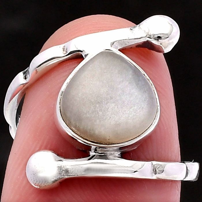 Srilankan Moonstone Ring size-7 SDR225102 R-1546, 9x9 mm