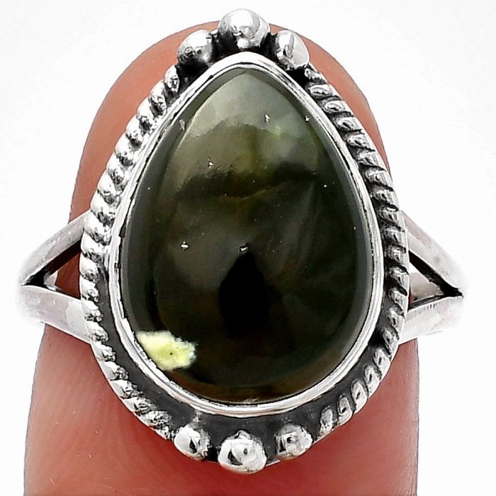 Chrome Chalcedony Ring size-8 SDR225578 R-1253, 11x15 mm