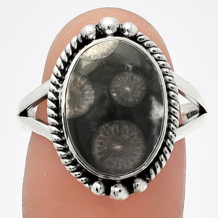 Black Flower Fossil Coral Ring size-9 SDR225795 R-1253, 10x14 mm