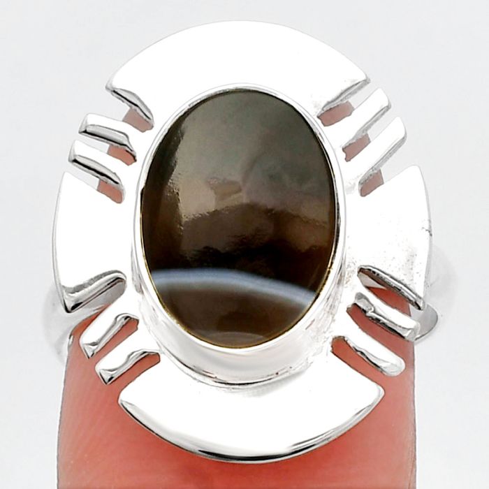 Banded Onyx Ring size-8 SDR226488 R-1240, 9x13 mm