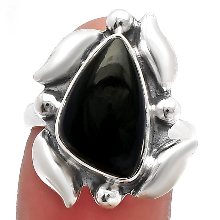 Black Onyx Ring size-8 SDR229570 R-1125, 10x15 mm