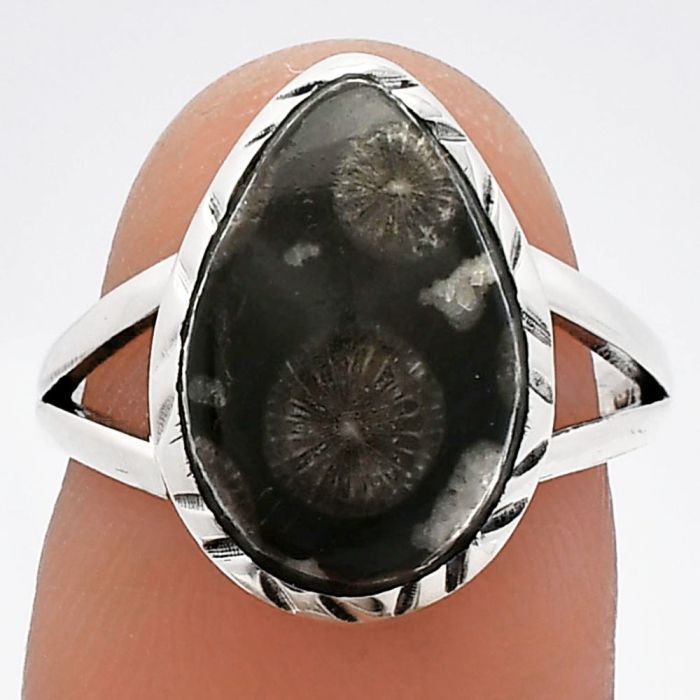 Black Flower Fossil Coral Ring size-7 SDR230884 R-1074, 10x15 mm