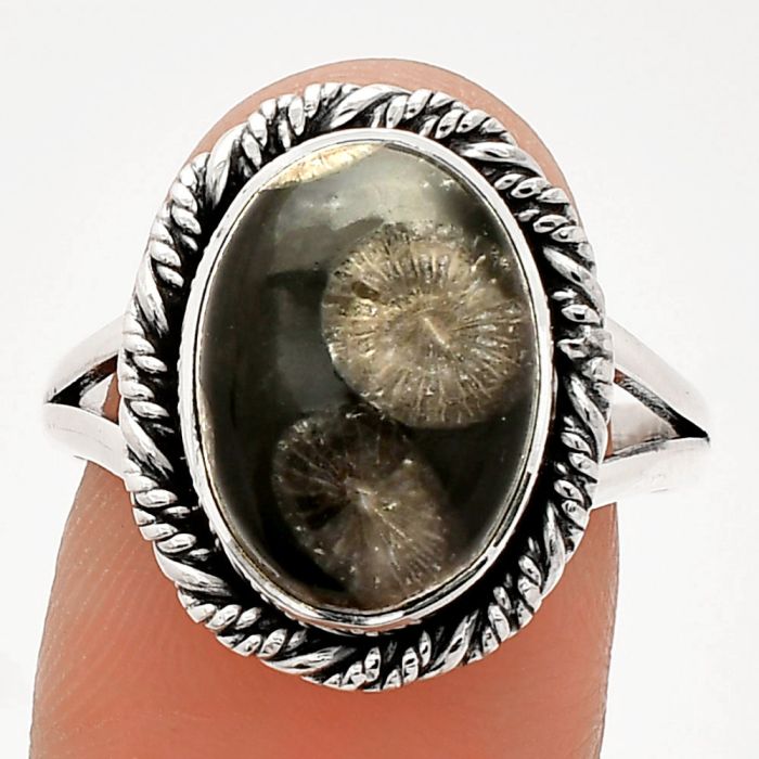 Black Flower Fossil Coral Ring size-9 SDR231741 R-1014, 10x14 mm