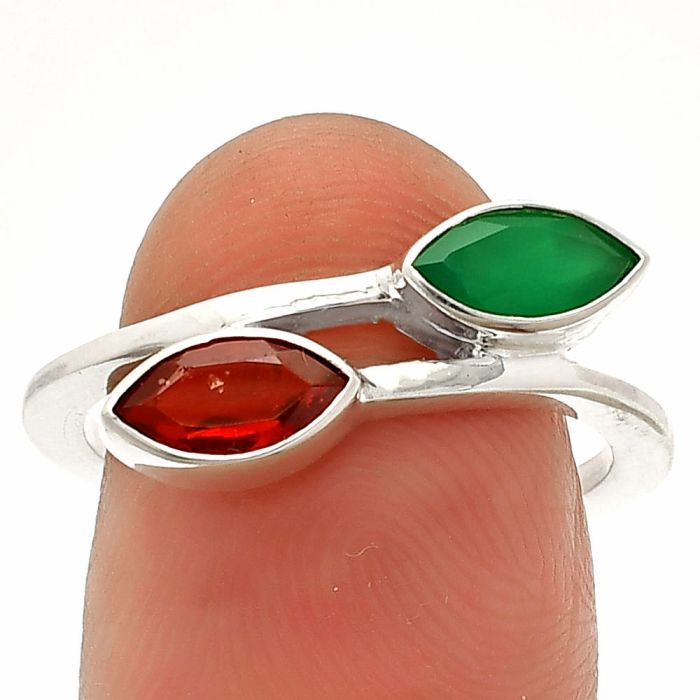 Hessonite Garnet and Green Onyx Ring size-8 SDR232235 R-1235, 4x8 mm