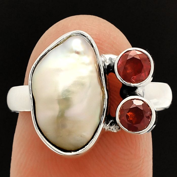 Natural Fresh Water Biwa Pearl and Garnet Ring size-8.5 SDR234921 R-1122, 8x14 mm