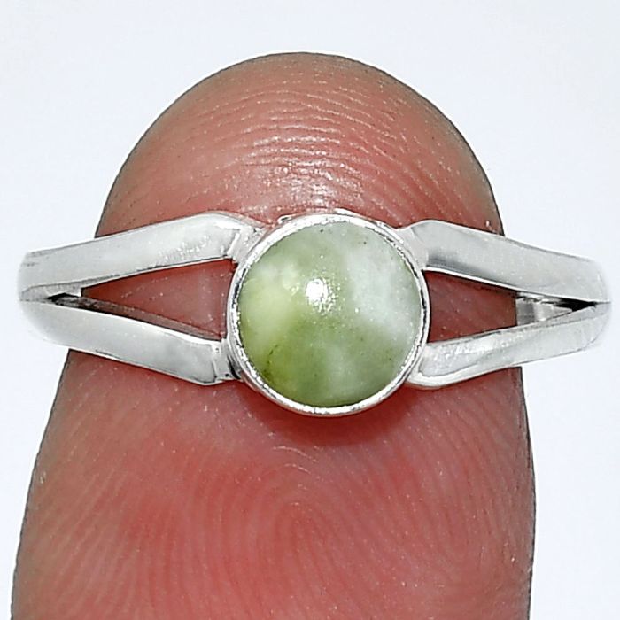 Green Opal Madagascar Ring size-8 SDR238312 R-1505, 6x6 mm