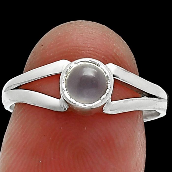 Srilankan Moonstone Ring size-8 SDR238381 R-1505, 6x6 mm