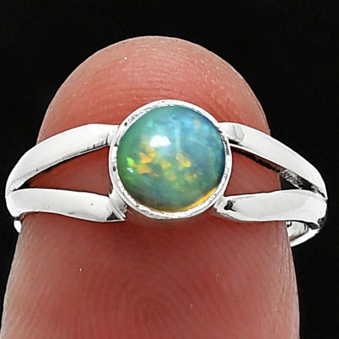 Ethiopian Opal Ring size-6 SDR238384 R-1505, 6x6 mm