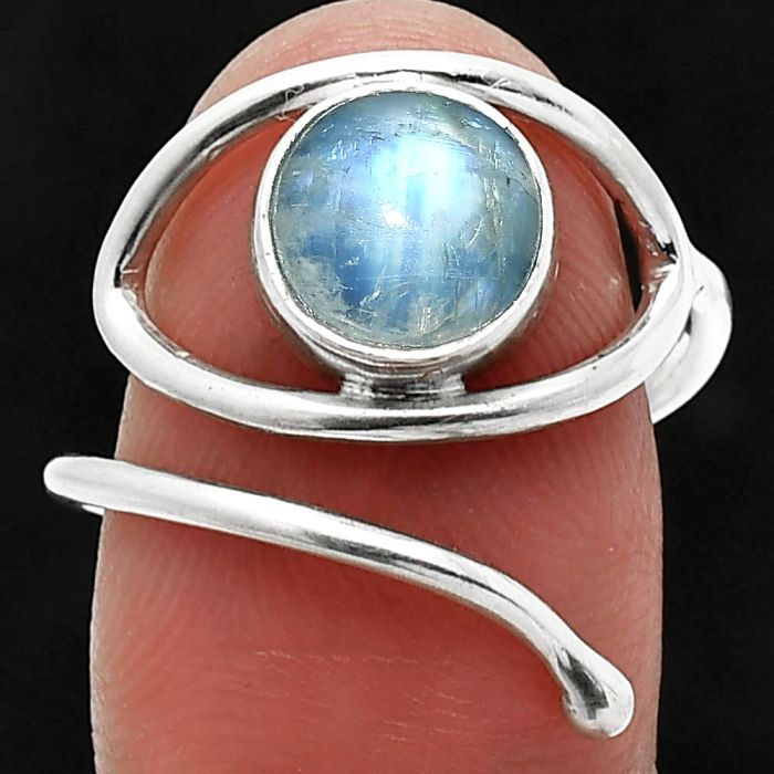 Eye - Rainbow Moonstone Ring size-8.5 SDR238459 R-1254, 8x8 mm