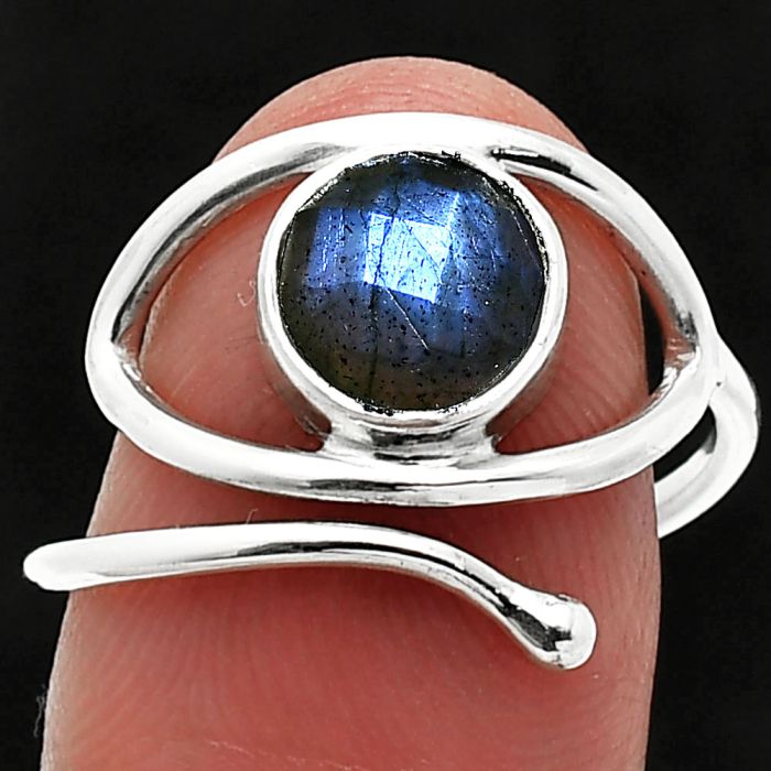 Eye - Blue Labradorite Checker Ring size-8.5 SDR238463 R-1254, 8x8 mm